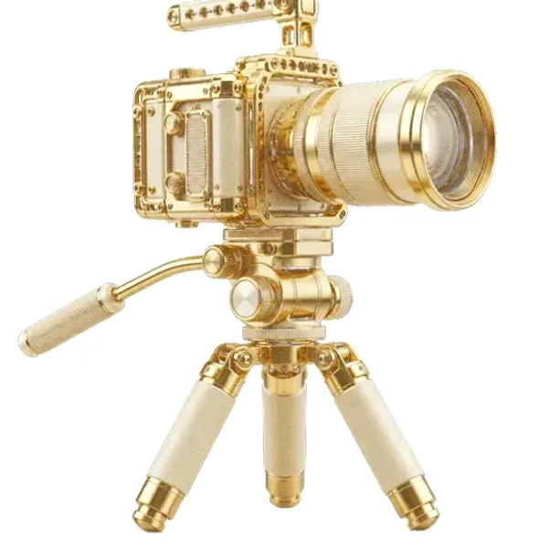 Camera on tripod — Casino Winbeast